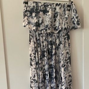 Brand New Navy Blue & White strapless maxi dress size XS
